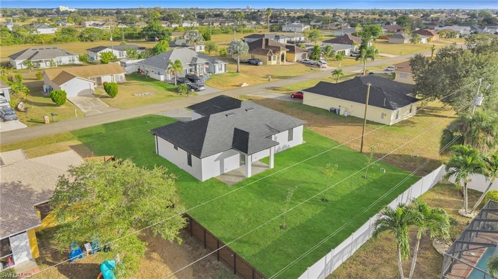 2002 NE 18th Ave, Cape Coral, FL 33909 Photo