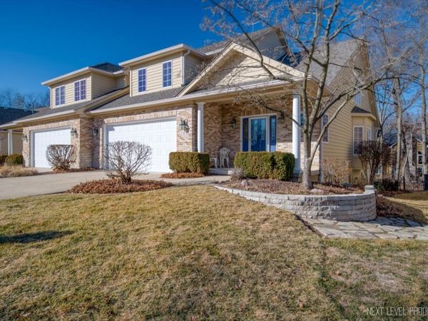 781 Manor Hill Place, Sugar Grove, IL 60554