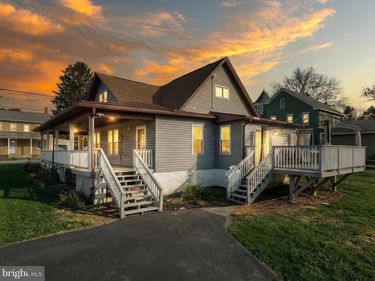 2402 CRALEY ROAD, WINDSOR, PA 17366