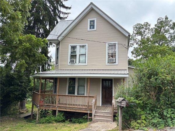 4 Brokers Lane, Penn, PA 15675