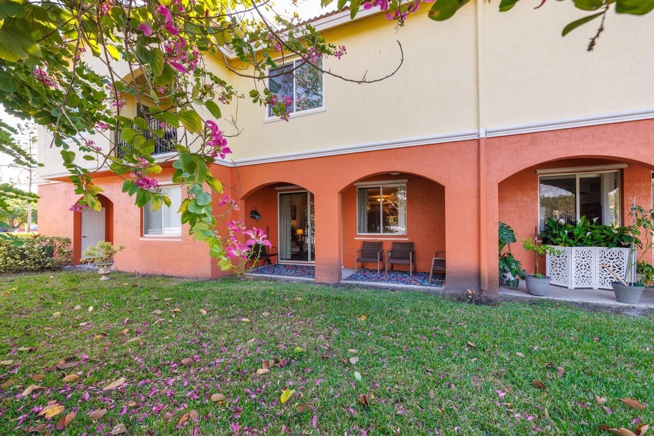 55 SE Palermo Court, Unit 105, Stuart, FL 34994 Photo