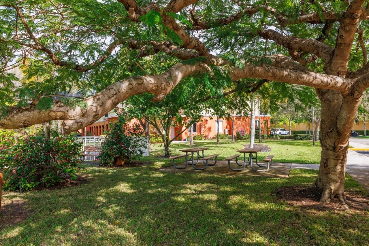 55 SE Palermo Ct, Unit 105, Stuart, FL 34994 Photo