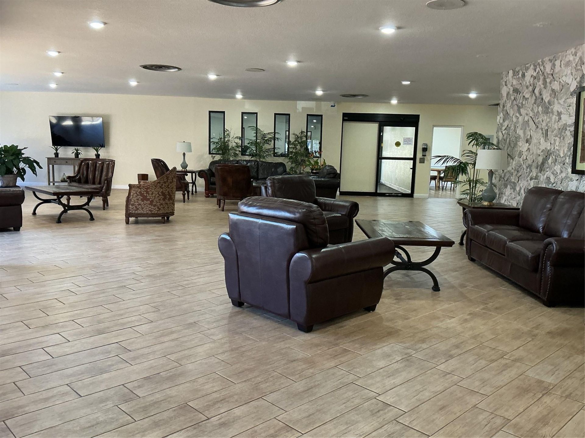 9481 Sunrise Lakes Boulevard, Unit 102, Sunrise, FL 33322 Photo