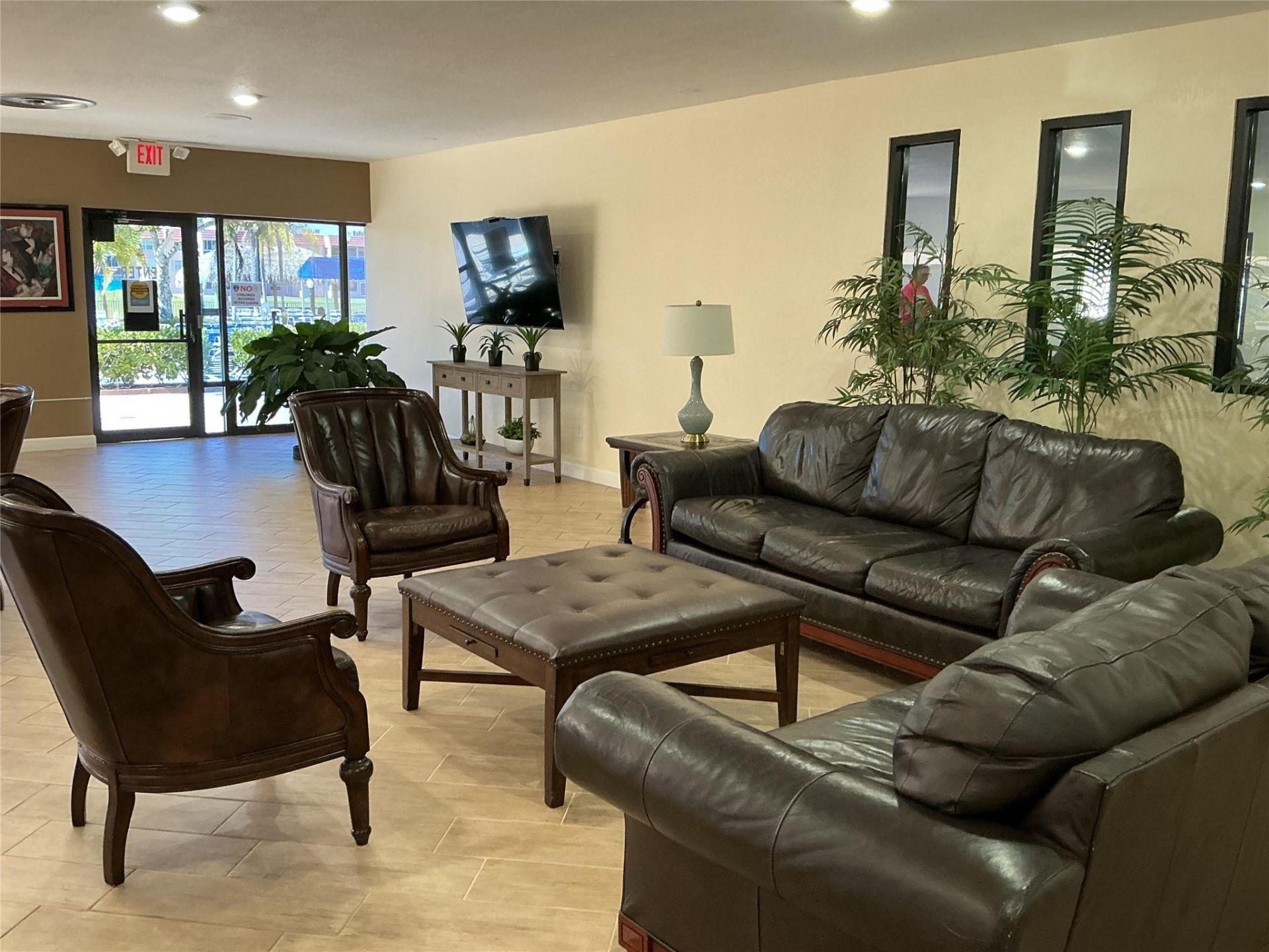 9481 Sunrise Lakes Boulevard, Unit 102, Sunrise, FL 33322 Photo