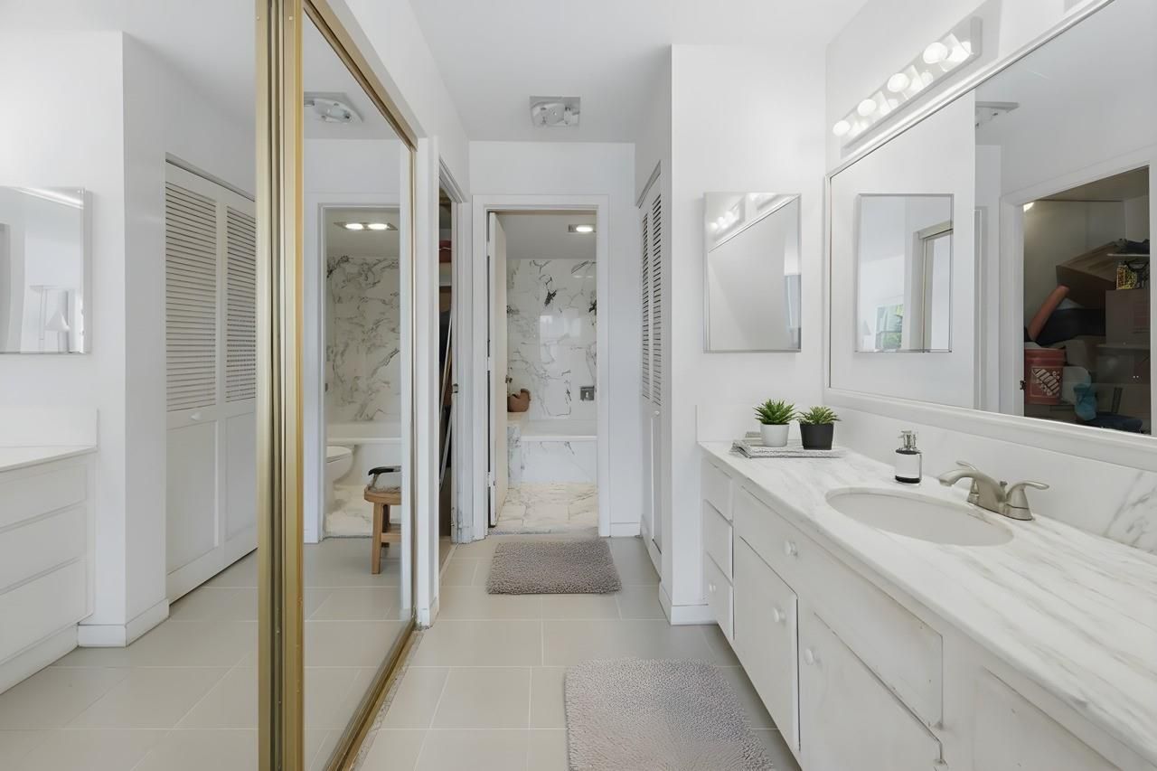 4900 N Ocean Boulevard, Unit 303, Lauderdale by the Sea, FL 33308 Photo