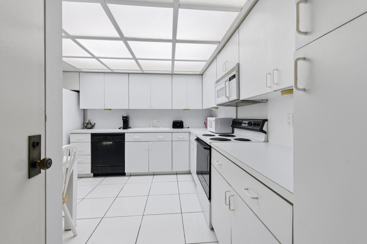 4900 N Ocean Boulevard, Unit 303, Lauderdale by the Sea, FL 33308 Photo