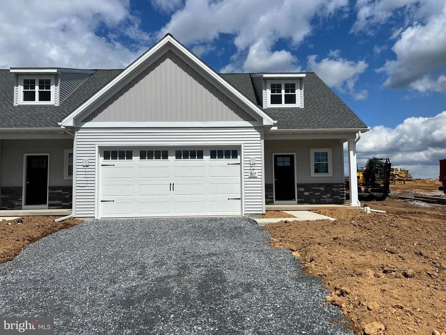 307 Ridgefield Drive, Elizabethtown, PA 17022 Main Photo