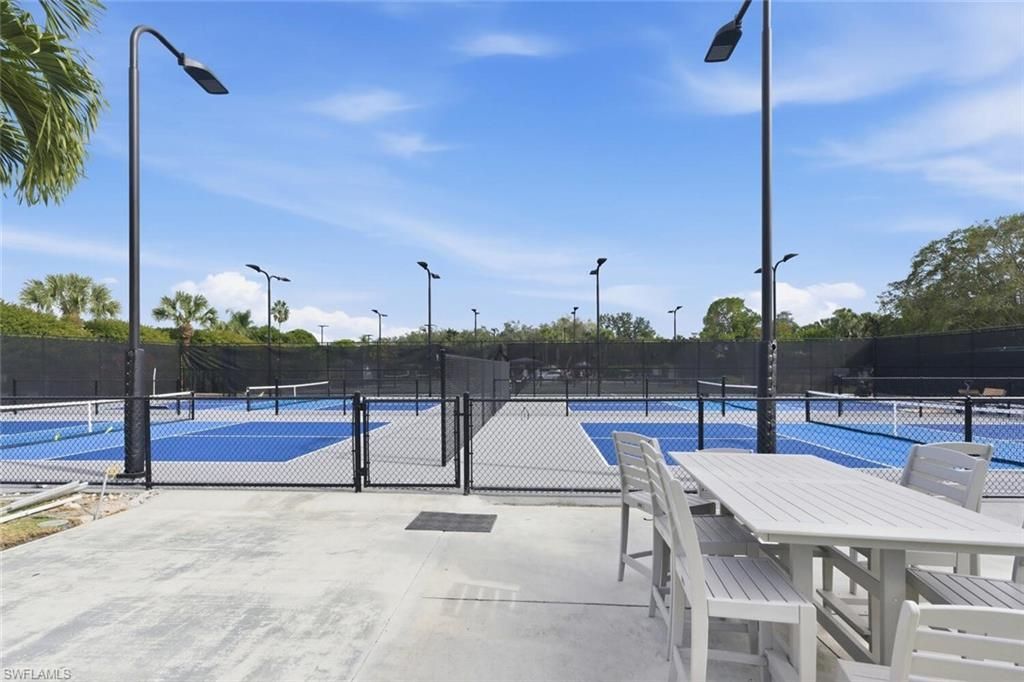 8401 Southbridge Dr, Unit 2, Estero, FL 33967 Photo