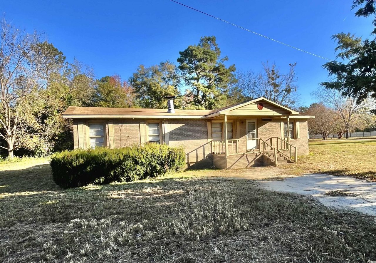 103 Bulldog Ln, Lake City, SC 29560 Main Photo