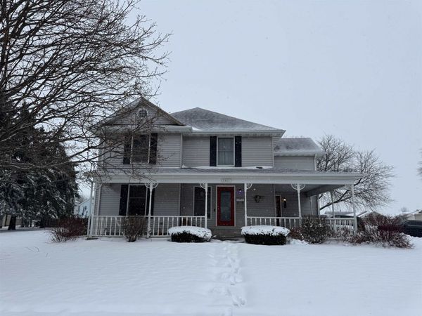 1401 Carrie Avenue, ROCHELLE, IL 61068