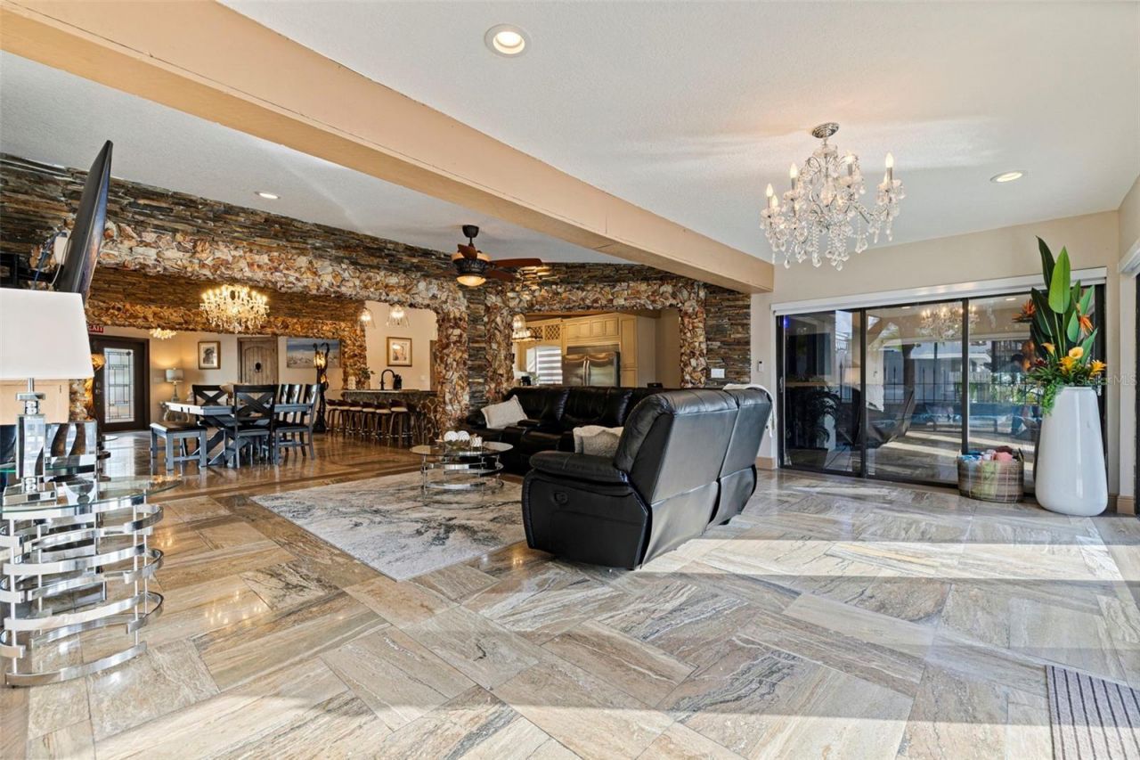 357 La Hacienda Drive, Indian Rocks Beach, FL 33785 Photo