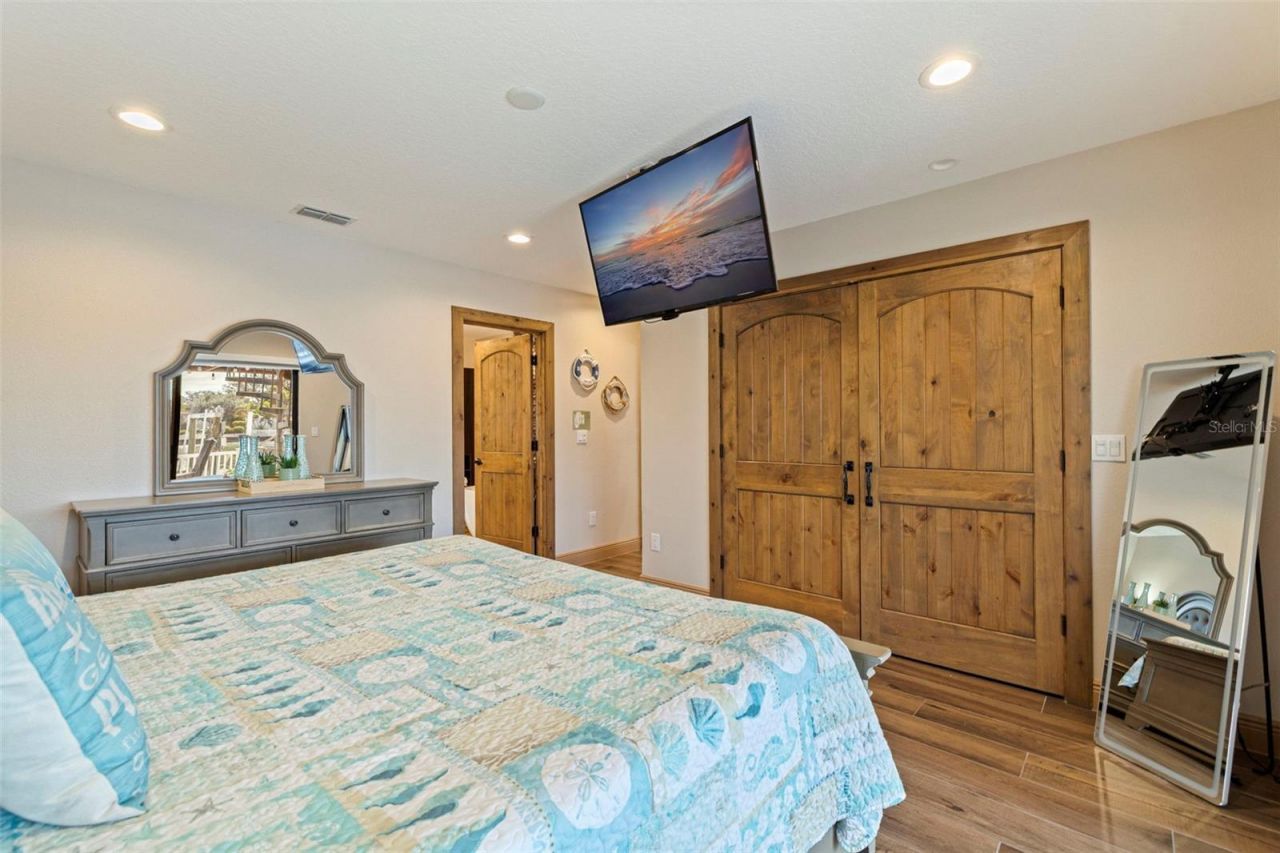 357 La Hacienda Drive, Indian Rocks Beach, FL 33785 Photo