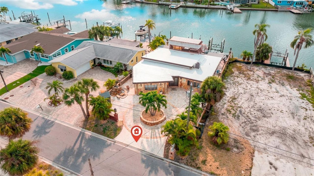 357 La Hacienda Drive, Indian Rocks Beach, FL 33785 Photo