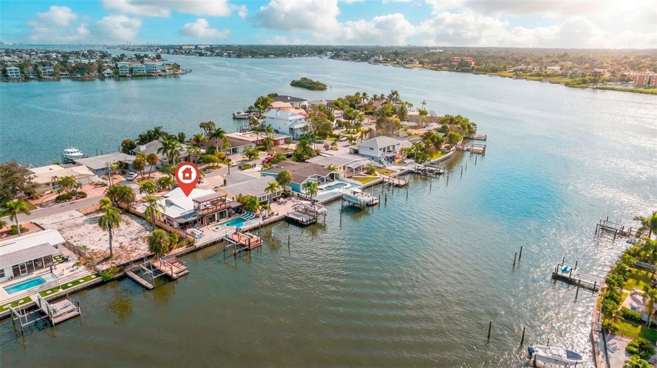 357 La Hacienda Drive, Indian Rocks Beach, FL 33785 Photo