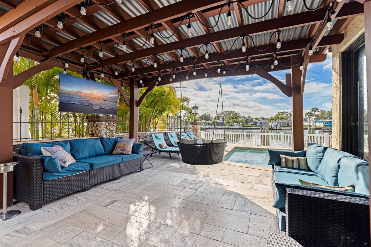 357 La Hacienda Drive, Indian Rocks Beach, FL 33785 Photo