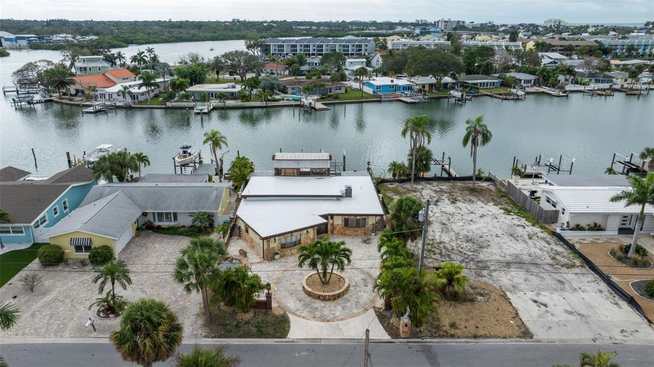 357 La Hacienda Drive, Indian Rocks Beach, FL 33785 Photo