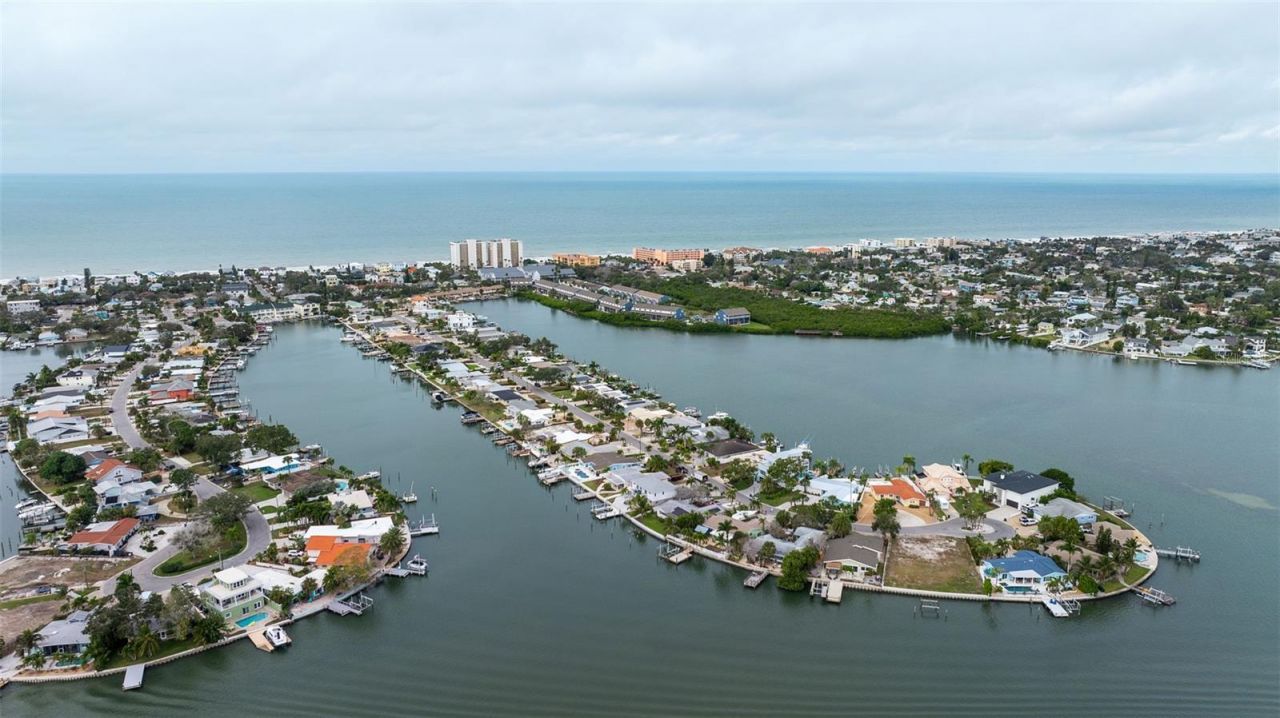 357 La Hacienda Drive, Indian Rocks Beach, FL 33785 Photo