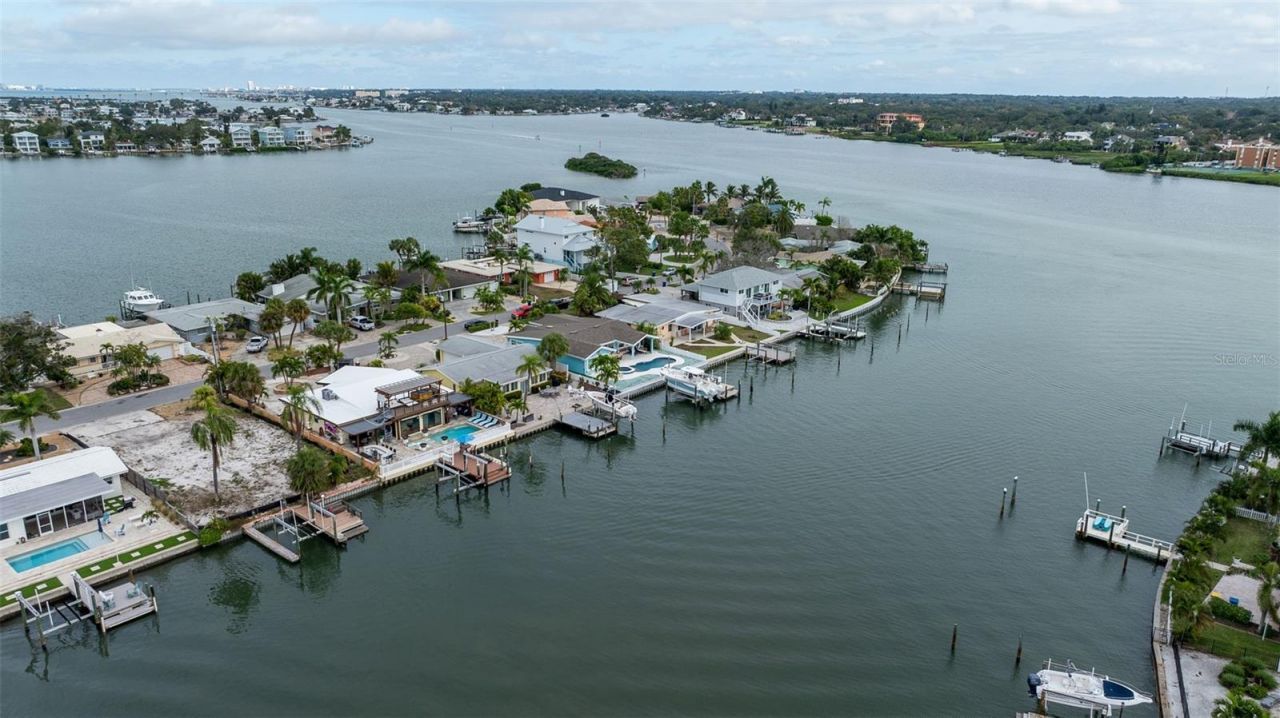 357 La Hacienda Drive, Indian Rocks Beach, FL 33785 Photo