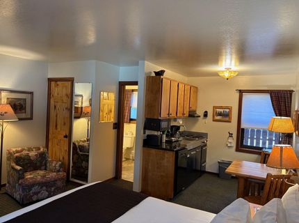 6944 North Lake Boulevard, Tahoe Vista, CA 96140 Photo