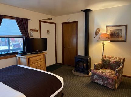 6944 North Lake Boulevard, Tahoe Vista, CA 96140 Photo