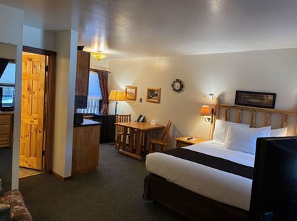 6944 North Lake Boulevard, Tahoe Vista, CA 96140 Photo