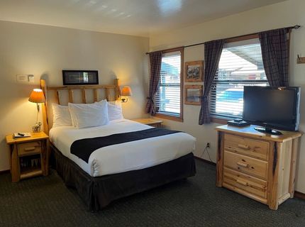 6944 North Lake Boulevard, Tahoe Vista, CA 96140 Photo