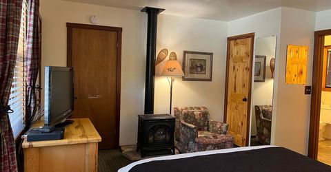 6944 North Lake Boulevard, Tahoe Vista, CA 96140 Photo