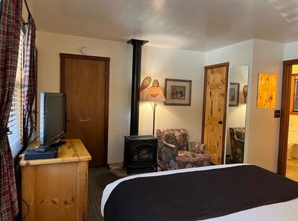 6944 North Lake Boulevard, Tahoe Vista, CA 96140 Photo