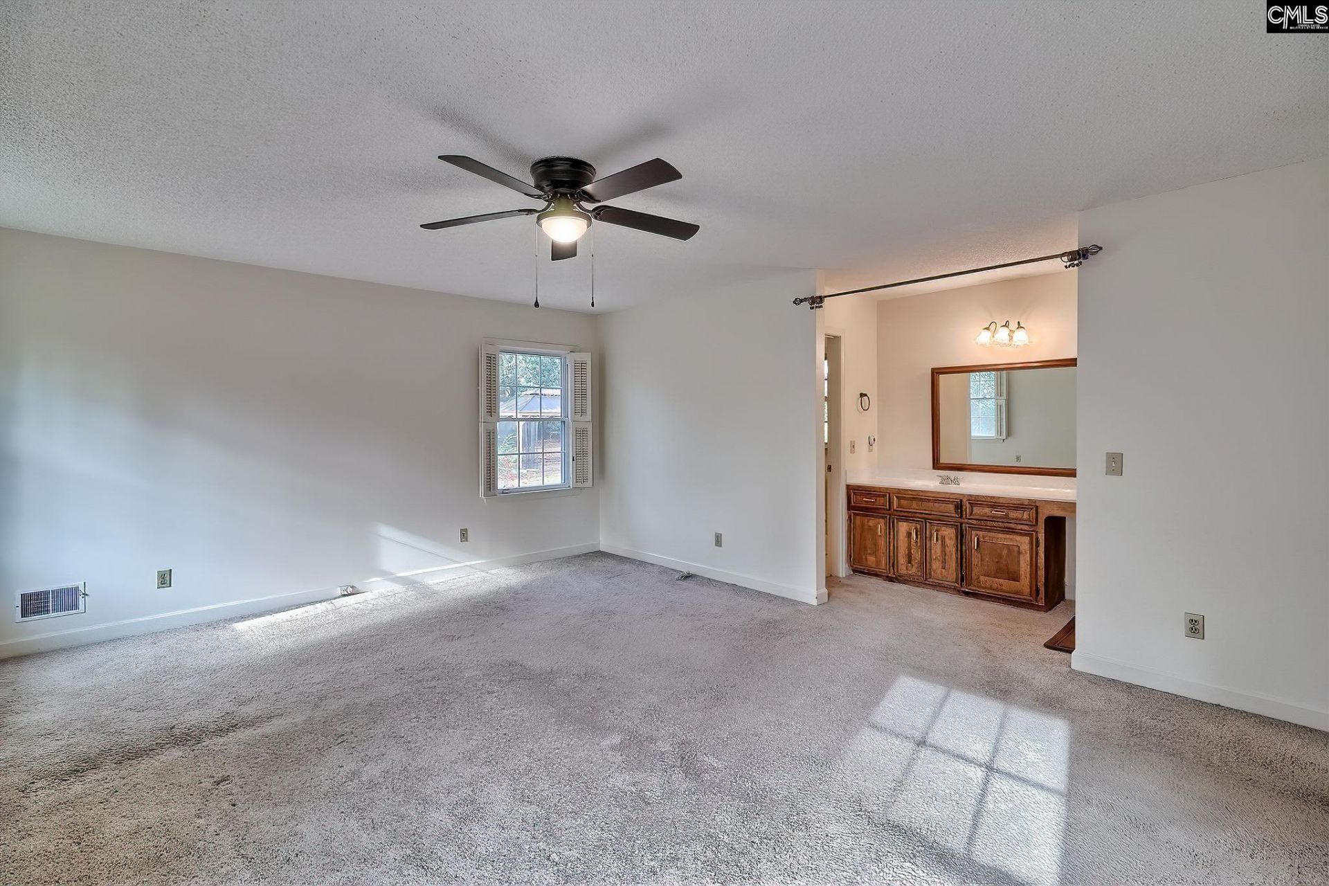 257 Brookspring Road Photo 32