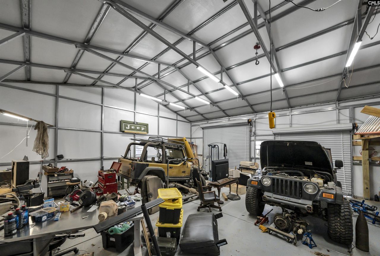 1908 Hollingshed Road Photo 17