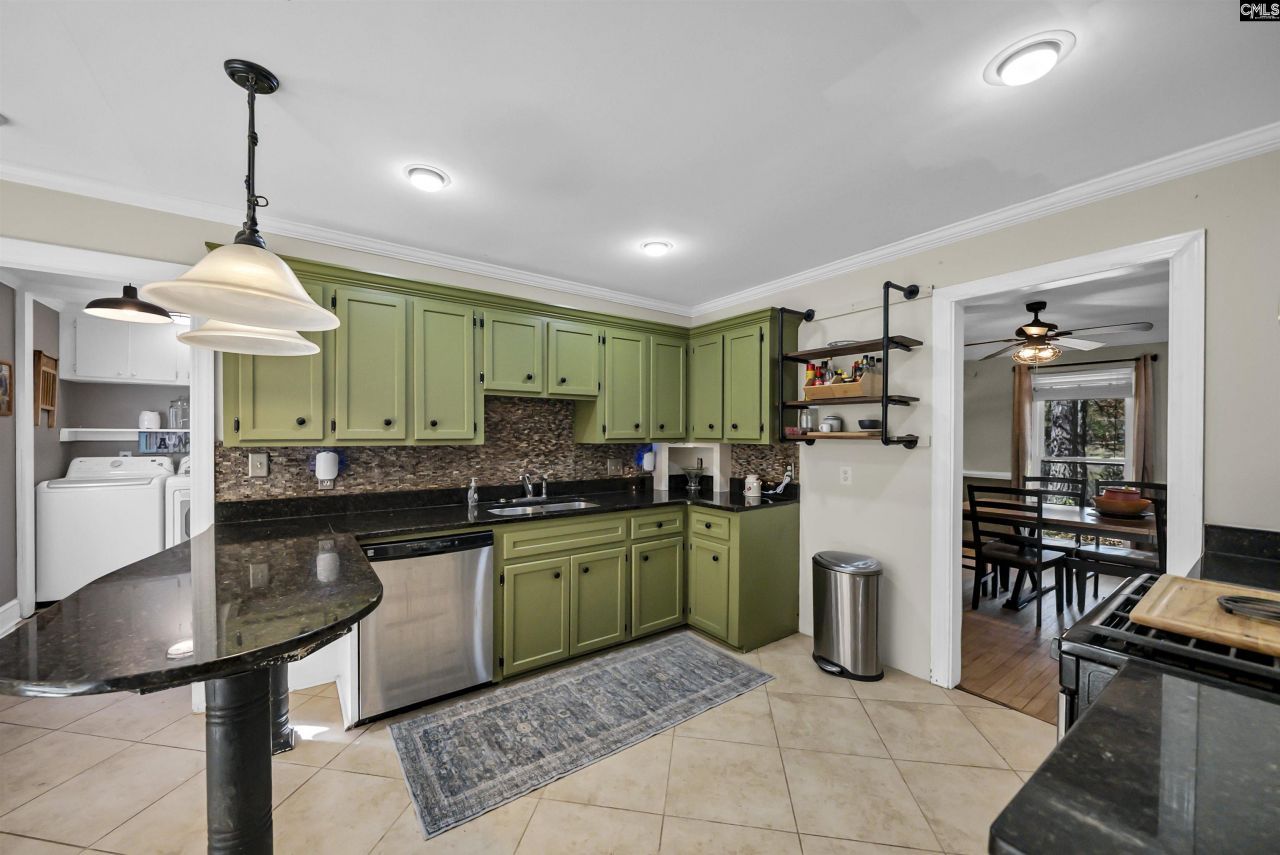 1908 Hollingshed Road Photo 23