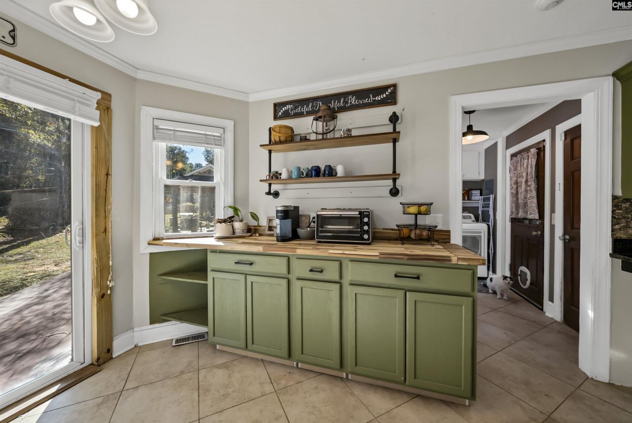 1908 Hollingshed Road Photo 24