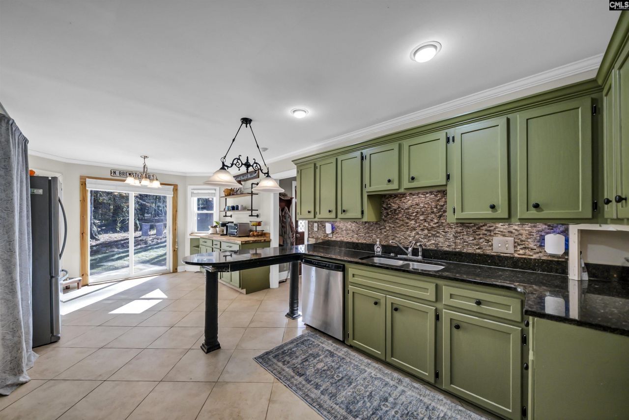 1908 Hollingshed Road Photo 25