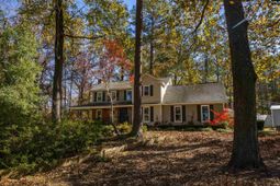 1908 Hollingshed Road photo 4