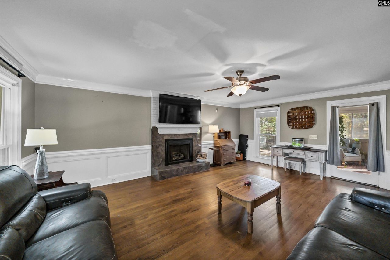 1908 Hollingshed Road Photo 30