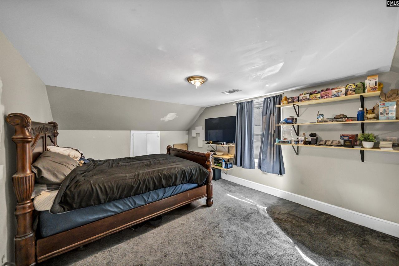 1908 Hollingshed Road Photo 36