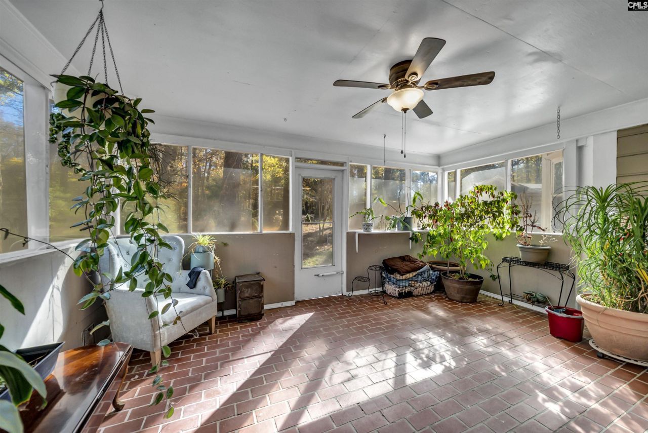 1908 Hollingshed Road Photo 42