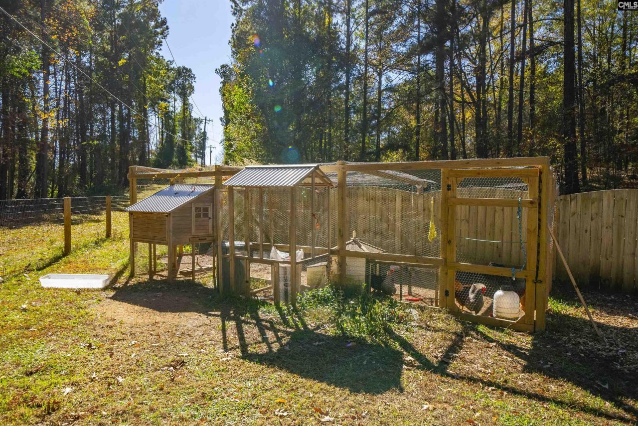 1908 Hollingshed Road Photo 44