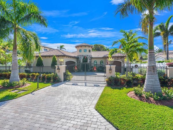 2500 NE 14th St, Fort Lauderdale, FL 33304