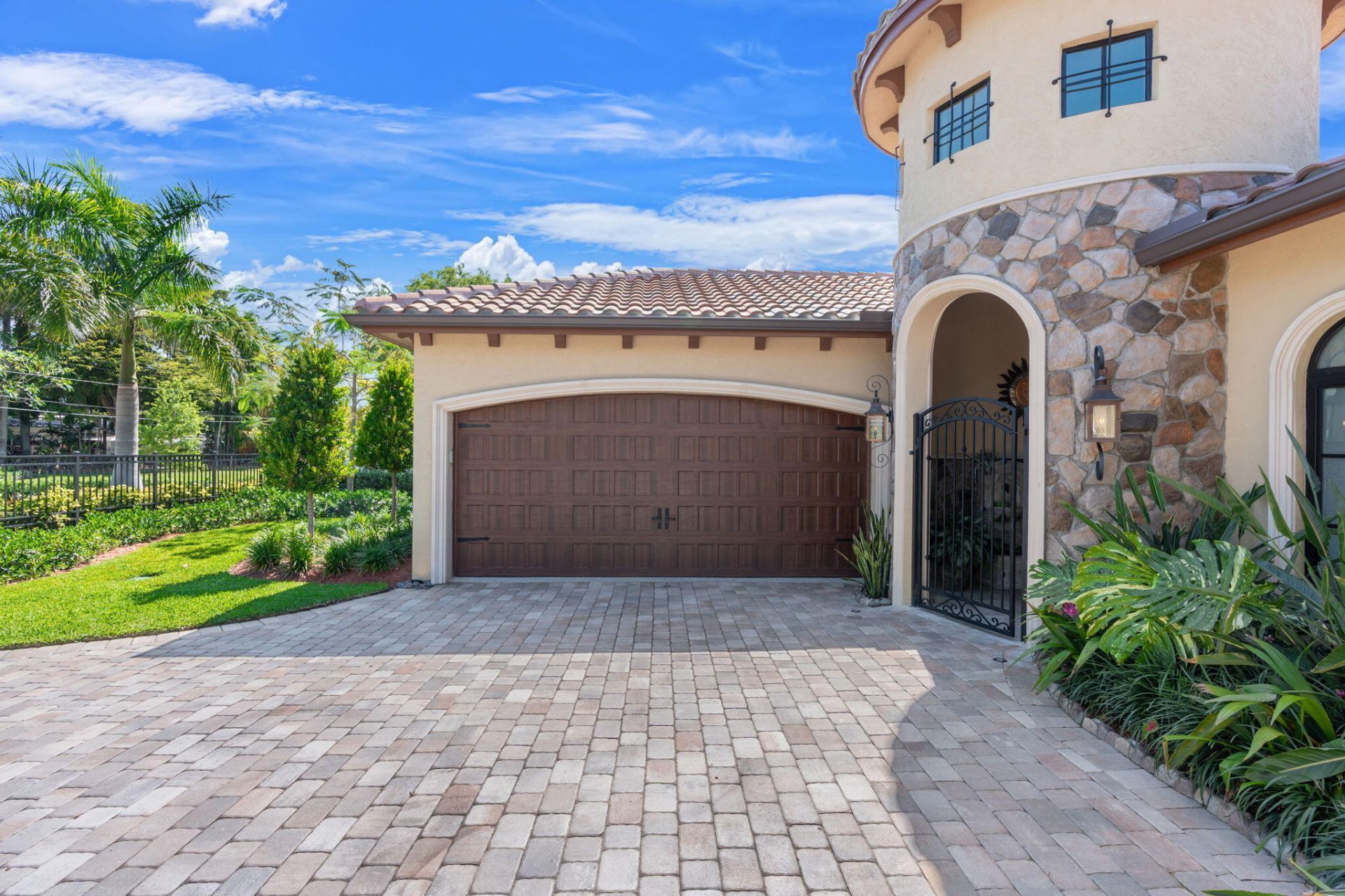 2500 NE 14th Street, Fort Lauderdale, FL 33304 Photo