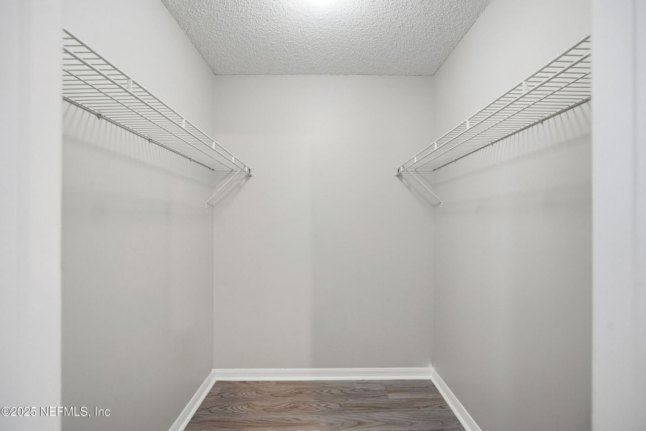 8428 Country Bend Circle E, Jacksonville, FL 32244 Photo