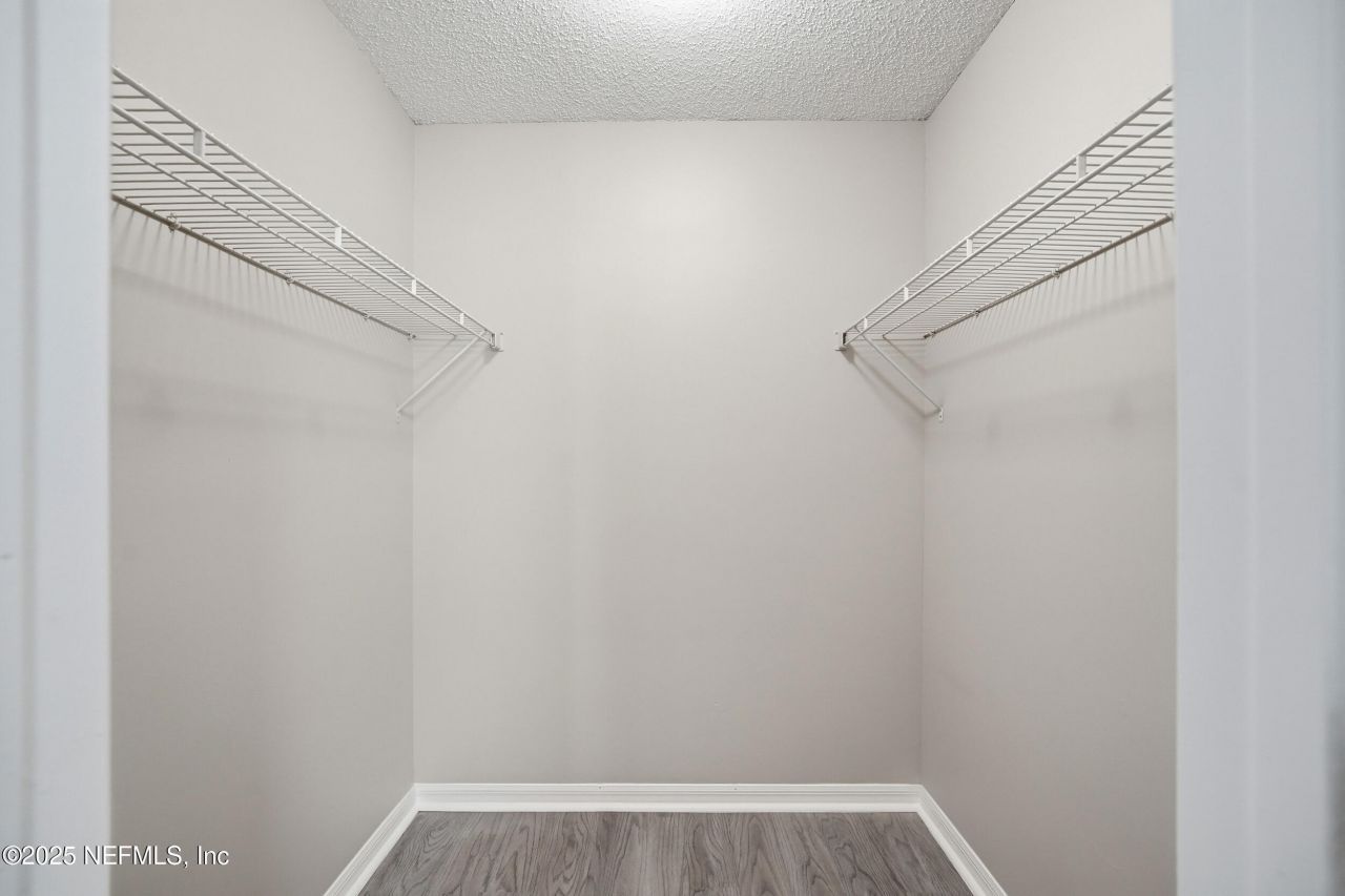 8428 Country Bend Circle E, Jacksonville, FL 32244 Photo