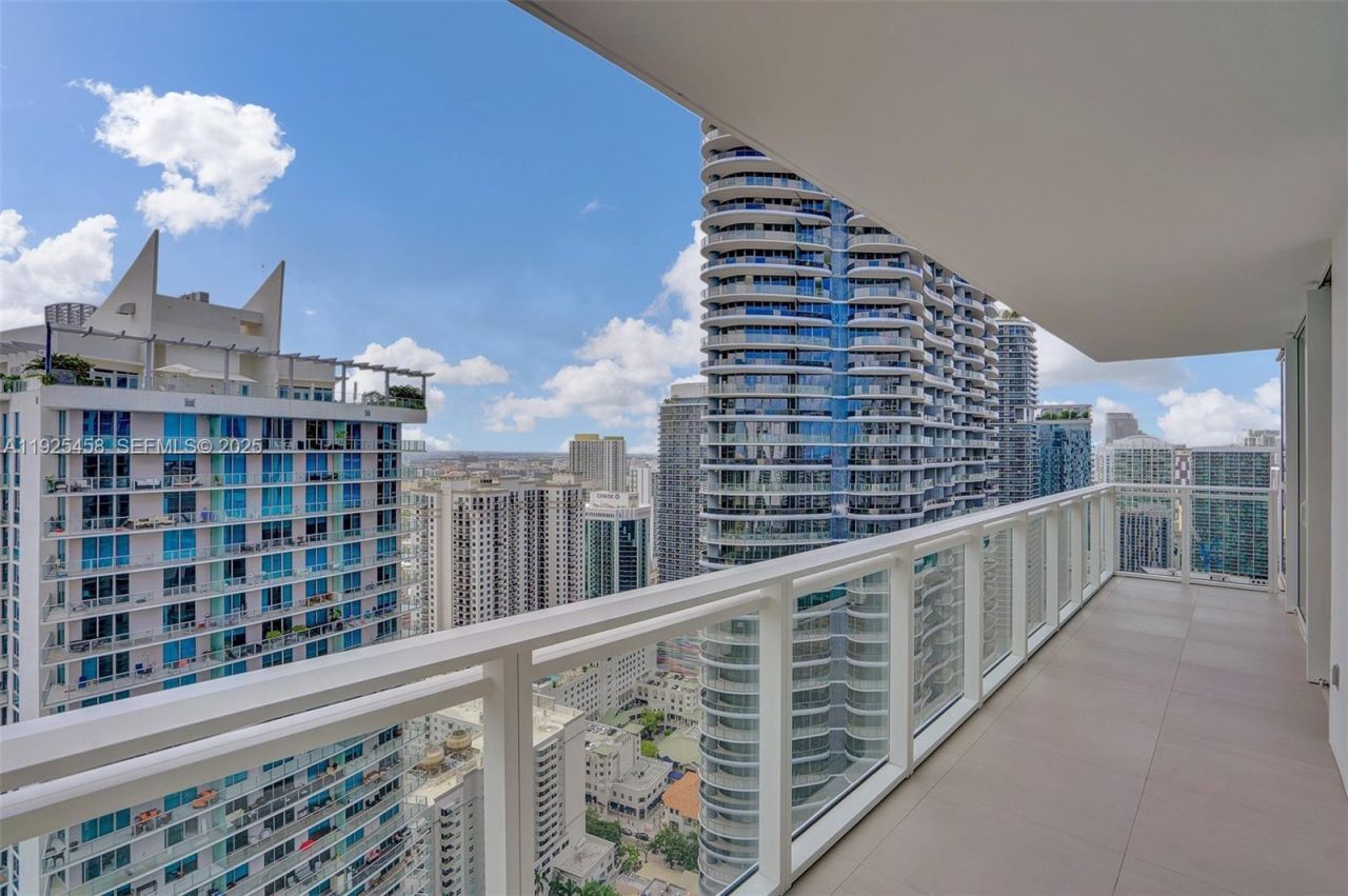 1080 Brickell Ave, Unit 4109, Miami, FL 33131 Photo