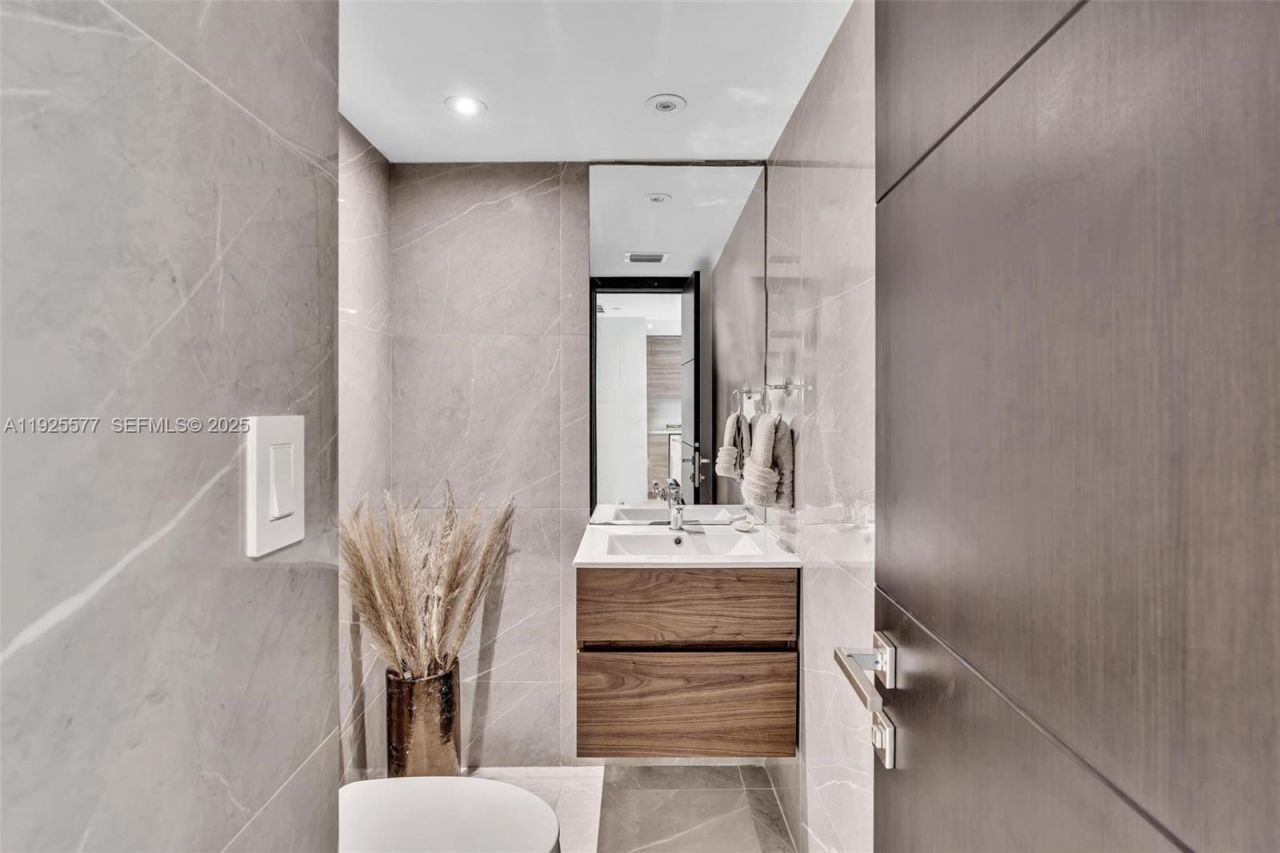 1865 Brickell Ave, Unit A703, Miami, FL 33129 Photo