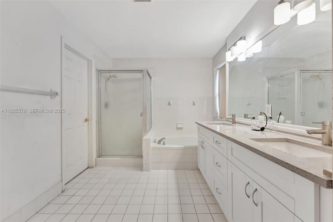 16103 Opal Creek Dr, Weston, FL 33331 Photo