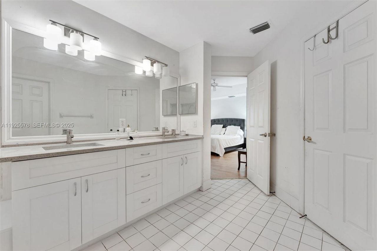 16103 Opal Creek Dr, Weston, FL 33331 Photo