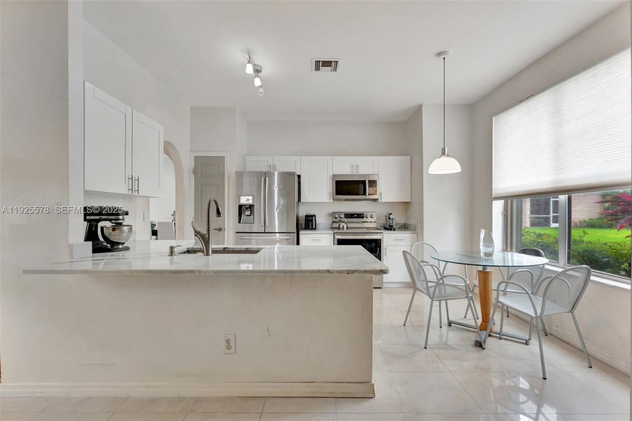 16103 Opal Creek Dr, Weston, FL 33331 Photo