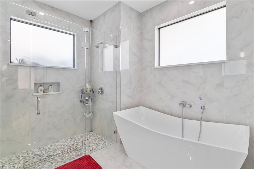 2406 37th Ave Ne, Naples, FL 34120 Photo