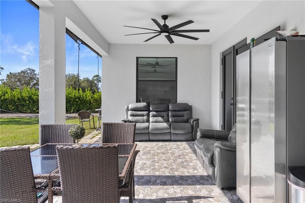 2406 37th Ave Ne, Naples, FL 34120 Photo