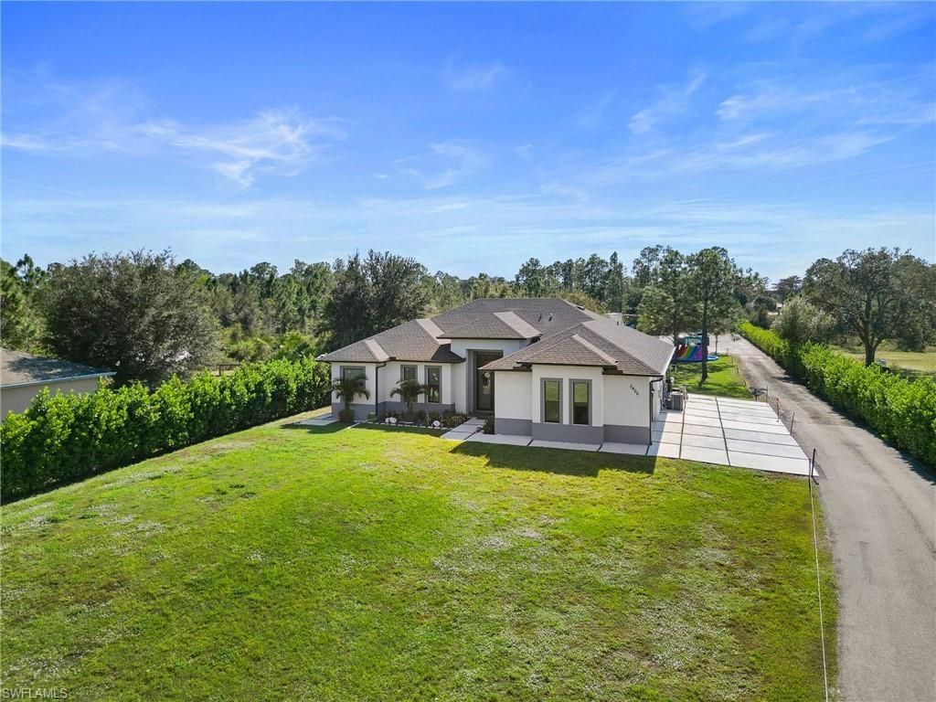 2406 37th Ave Ne, Naples, FL 34120 Photo